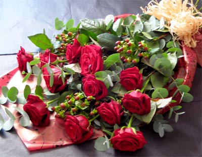 12 Red Roses